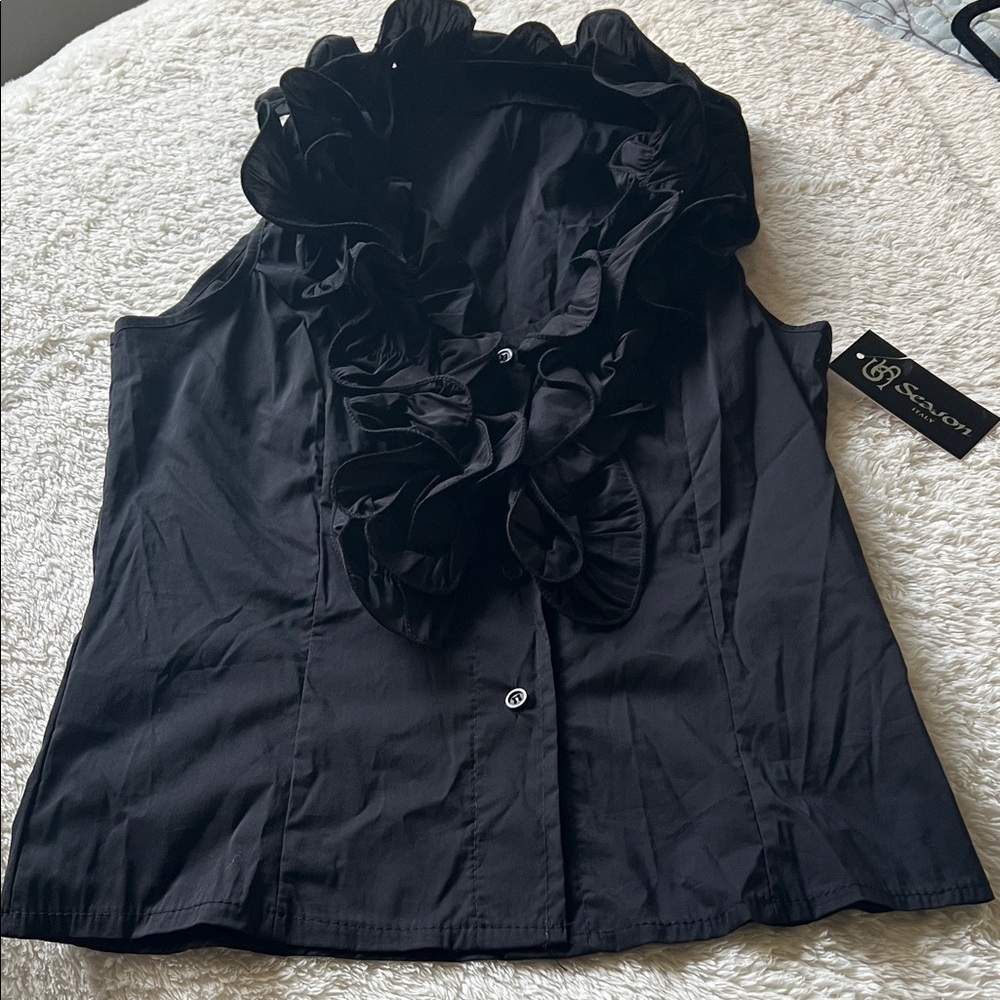 Sleeveless Ruffle Front Blouse in Black